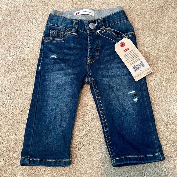 6M Levi Jeans NWT - Picture 1 of 3